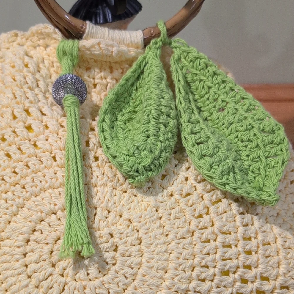 NWOT HANDMADE One Of A Kind - Crochet Sunflower Bag - Green and Yellow - Picture 5 of 7